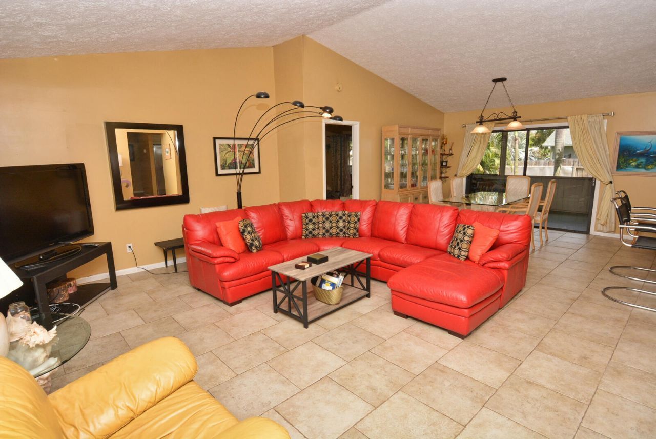 2198 SE Dolphin Road, Port Saint Lucie, FL 34952 Photo