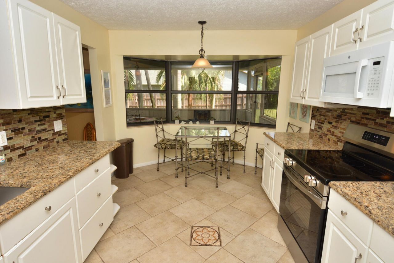 2198 SE Dolphin Road, Port Saint Lucie, FL 34952 Photo
