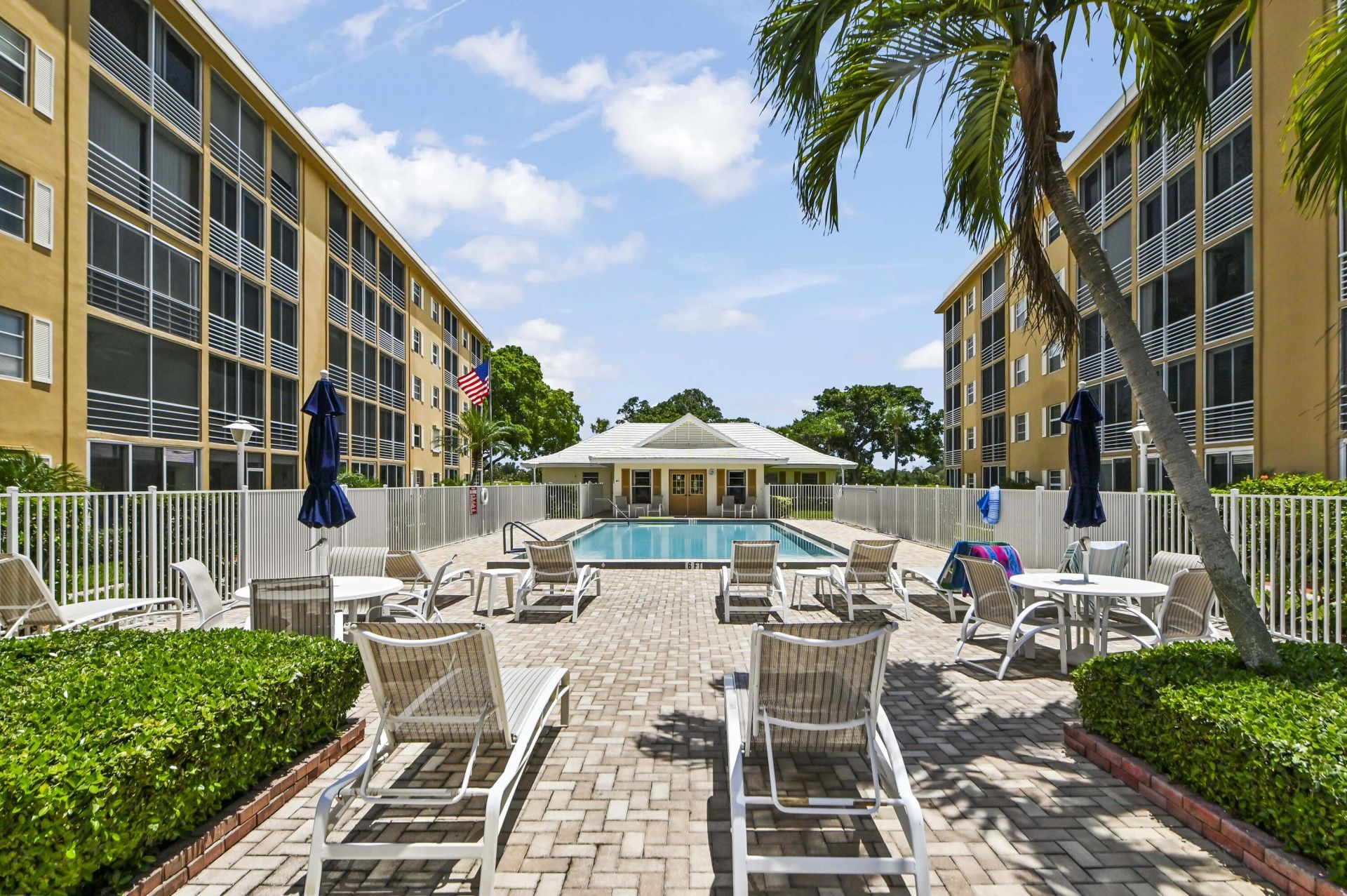 308 Golfview Road, Unit 101, North Palm Beach, FL 33408 Photo