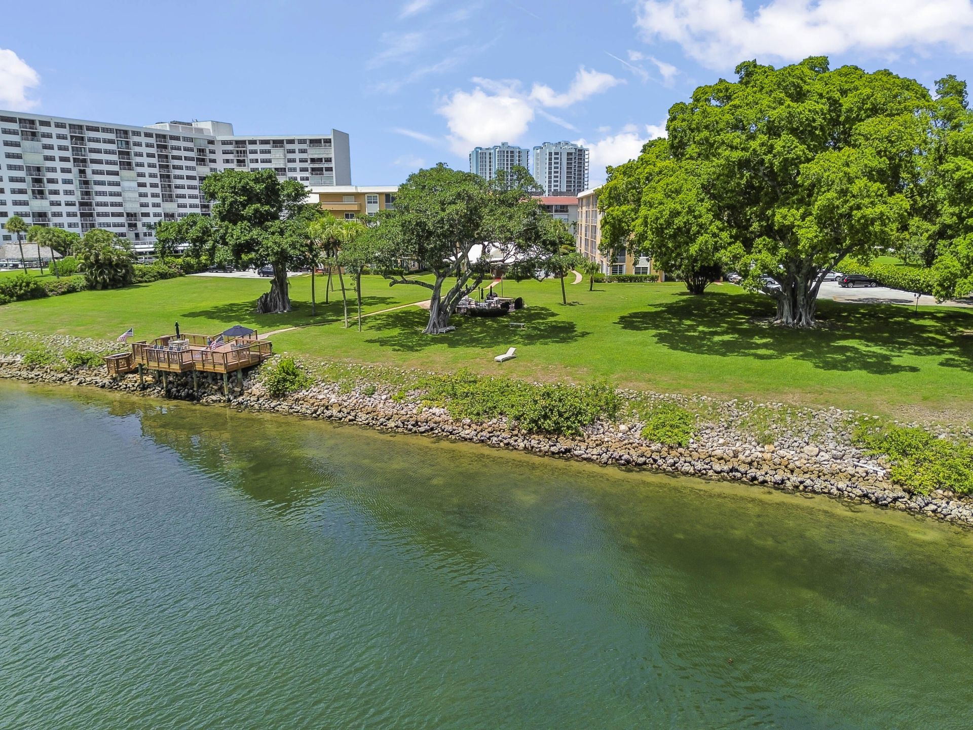308 Golfview Road, Unit 101, North Palm Beach, FL 33408 Photo