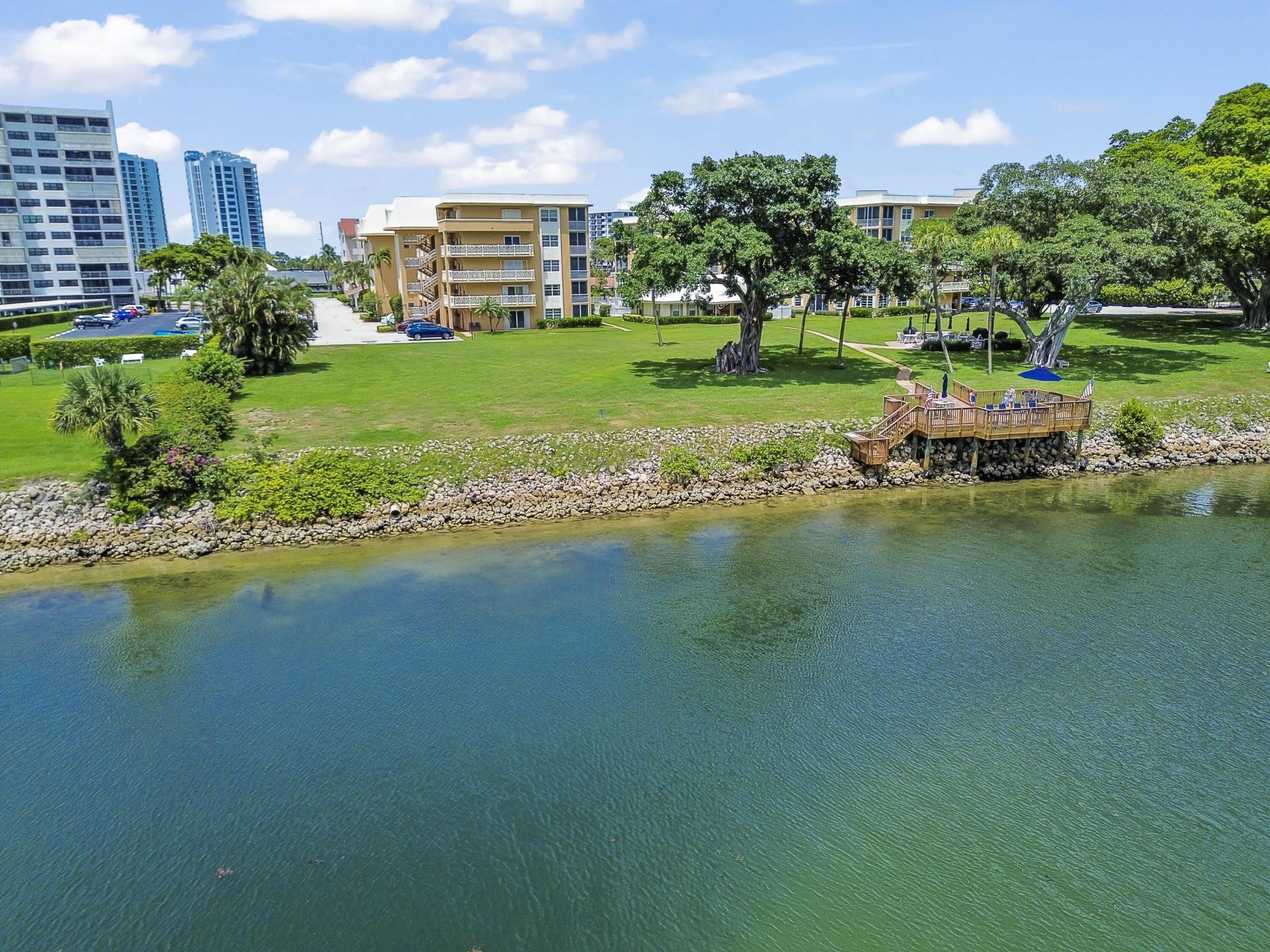 308 Golfview Road, Unit 101, North Palm Beach, FL 33408 Photo