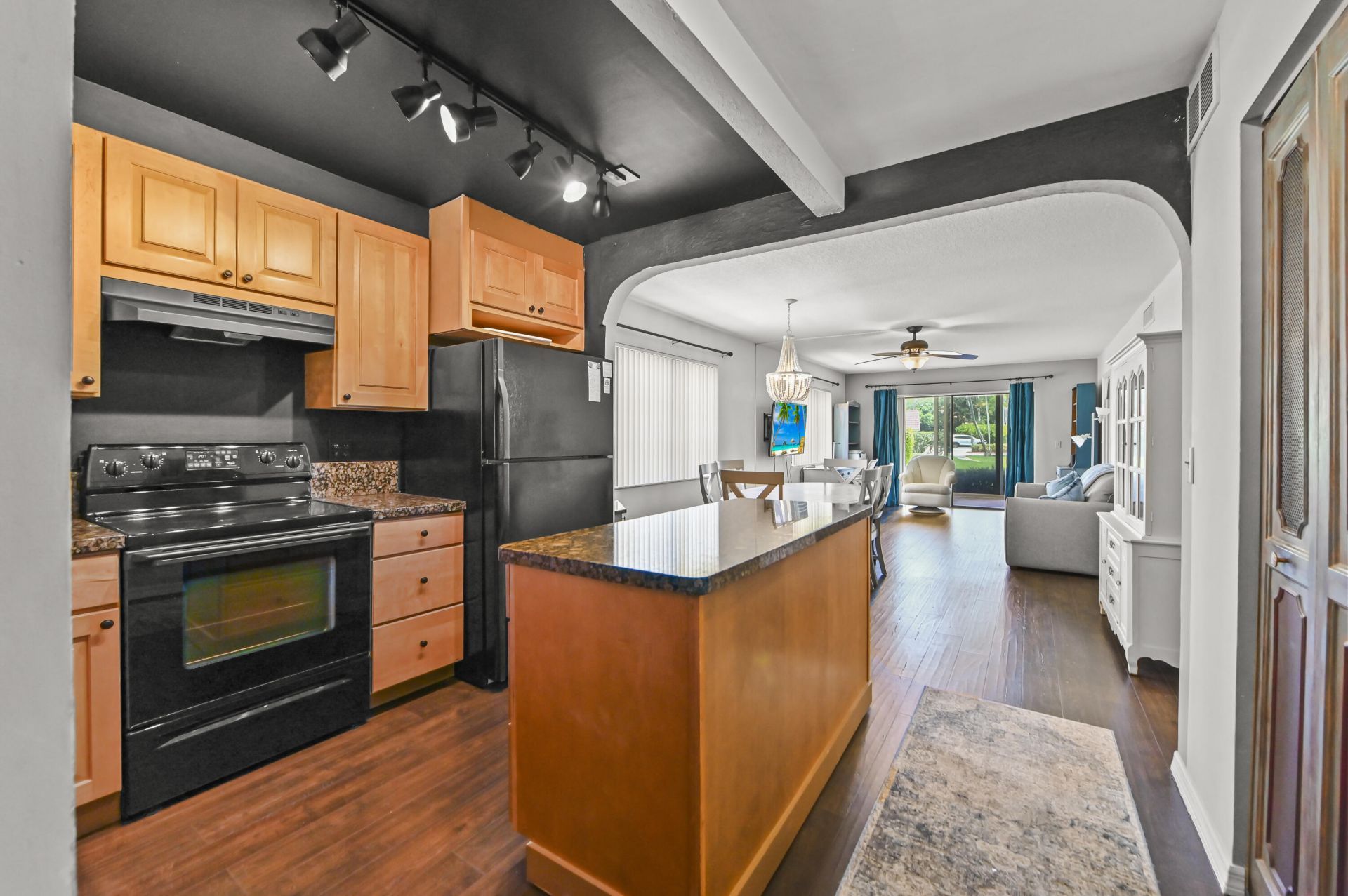 308 Golfview Road, Unit 101, North Palm Beach, FL 33408 Photo