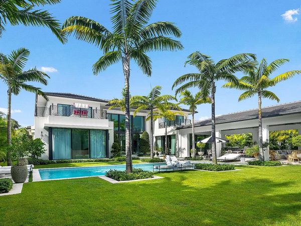 18 E Ocean Avenue, Ocean Ridge, FL 33435