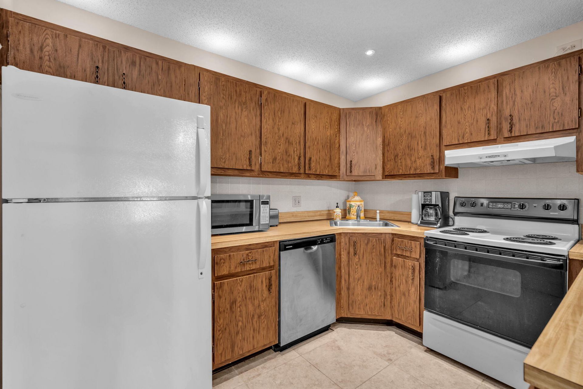 103 Lake Pine Circle, Unit A-2, Greenacres, FL 33463 Photo