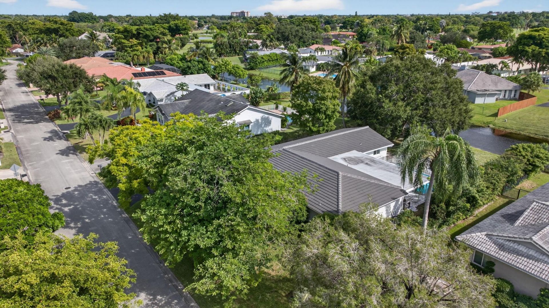 2421 NW 114th Avenue, Coral Springs, FL 33065 Photo