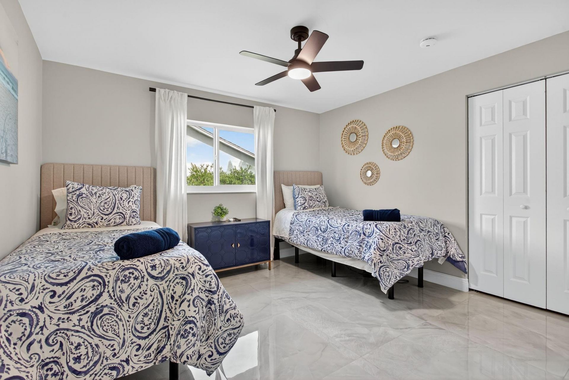 2421 NW 114th Avenue, Coral Springs, FL 33065 Photo
