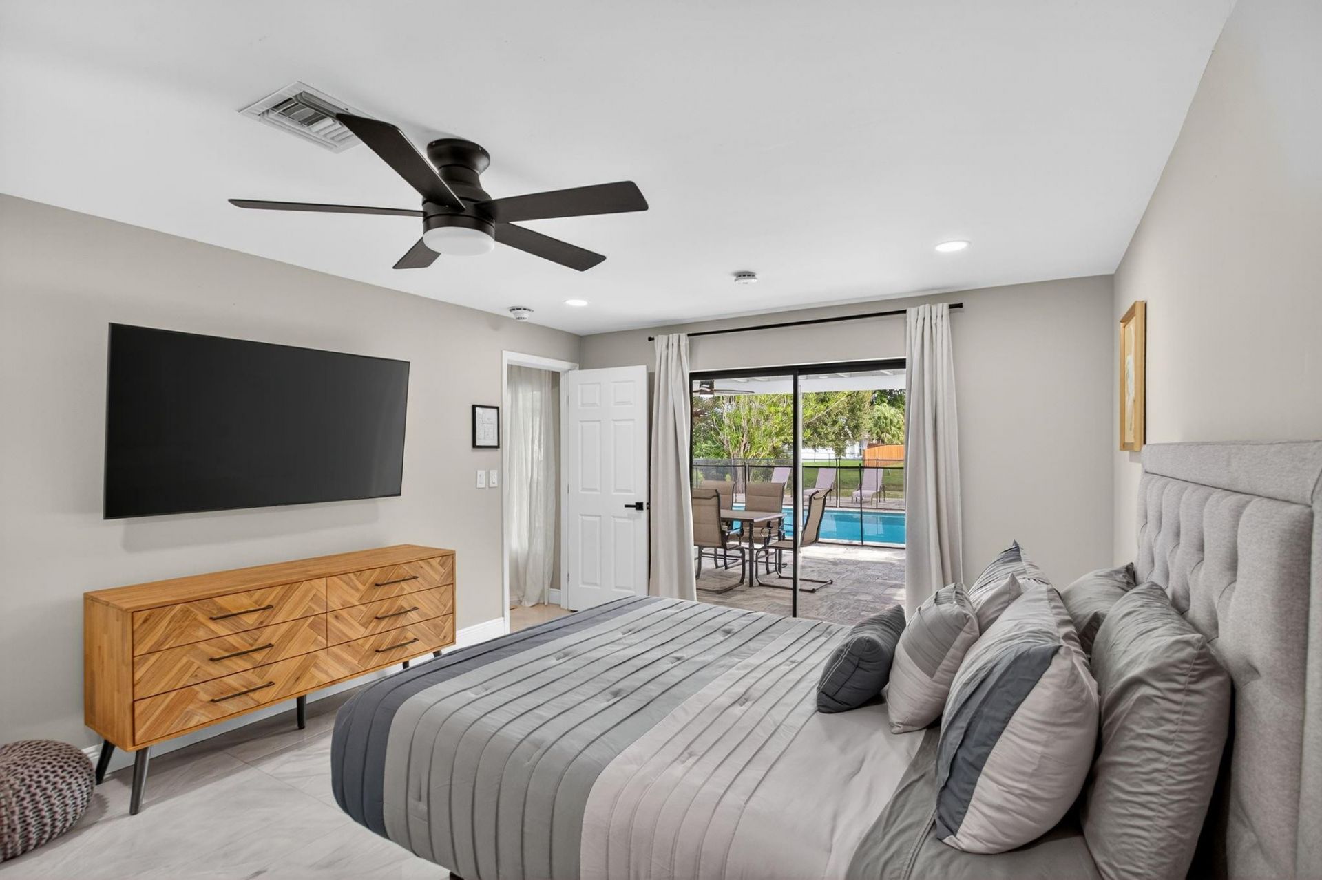 2421 NW 114th Avenue, Coral Springs, FL 33065 Photo