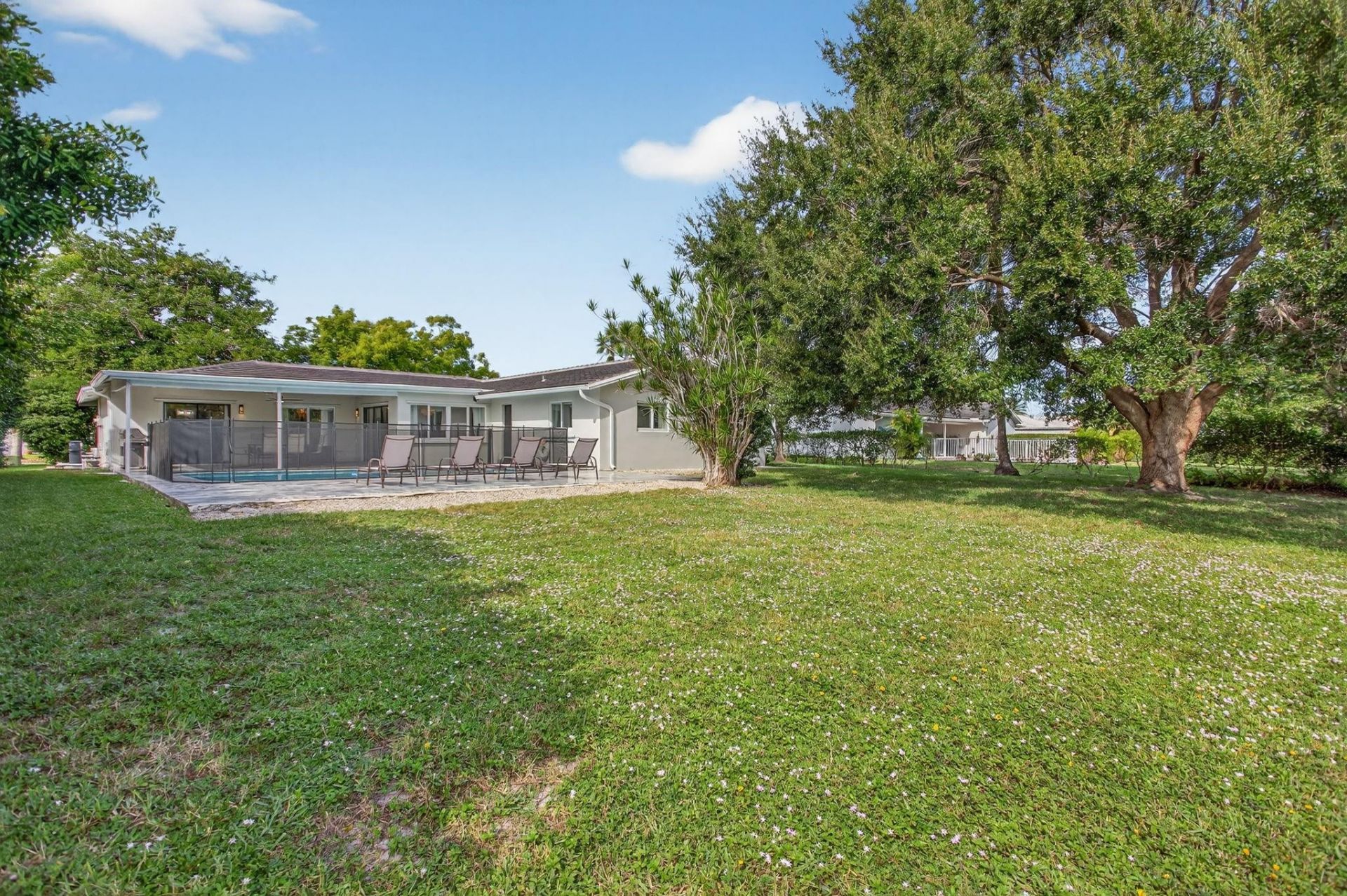 2421 NW 114th Avenue, Coral Springs, FL 33065 Photo
