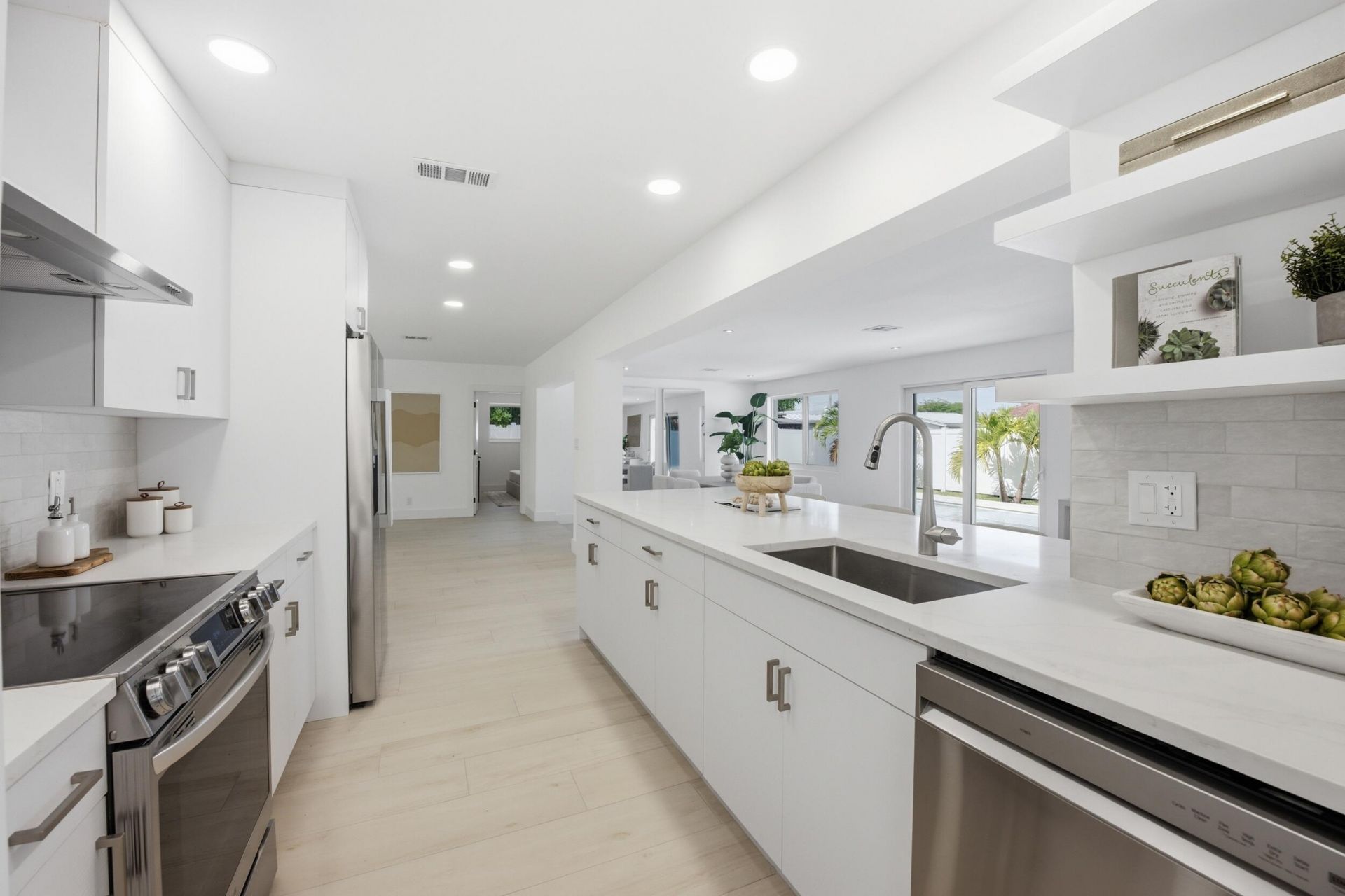5621 NE 16th Avenue, Fort Lauderdale, FL 33334 Photo