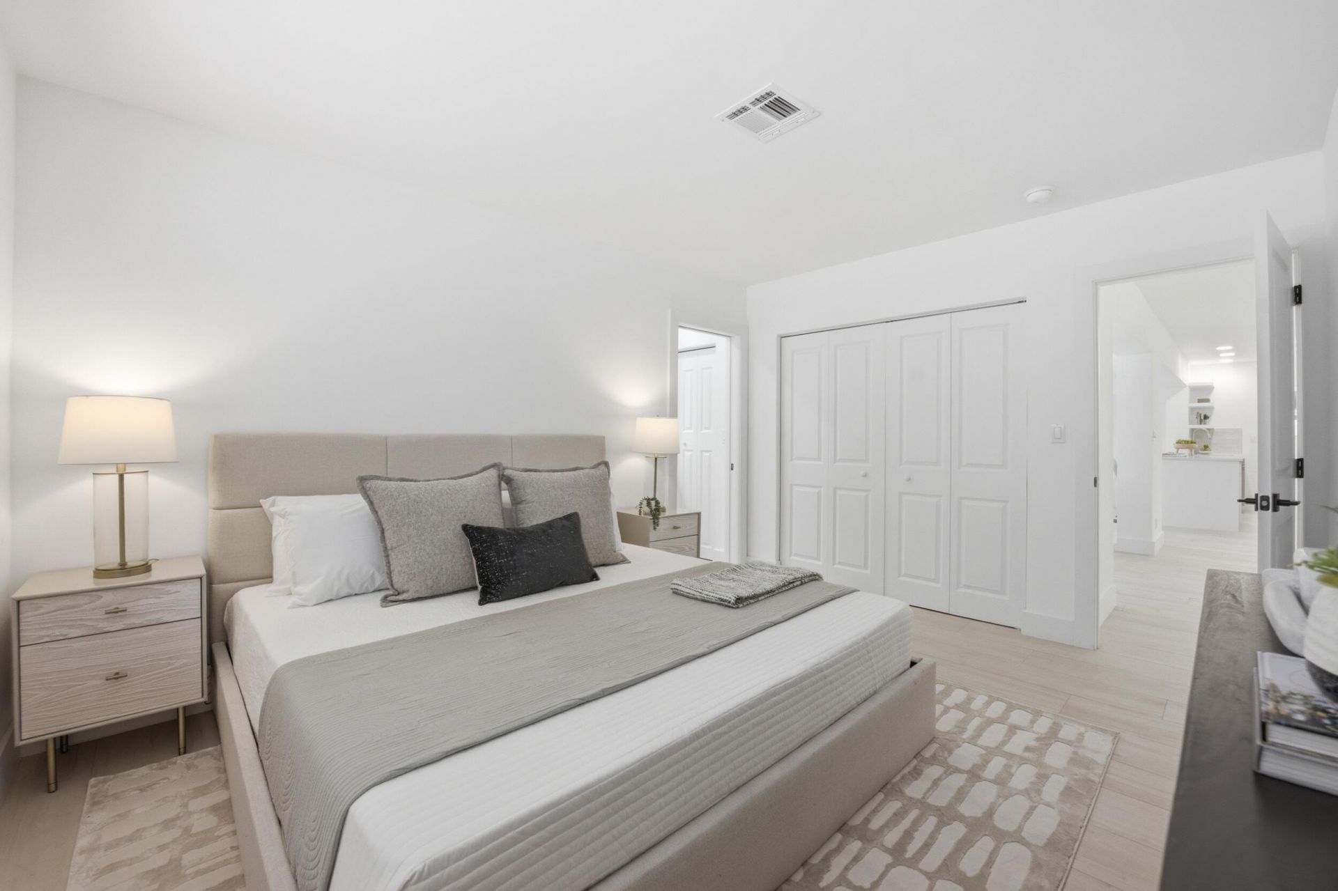5621 NE 16th Avenue, Fort Lauderdale, FL 33334 Photo
