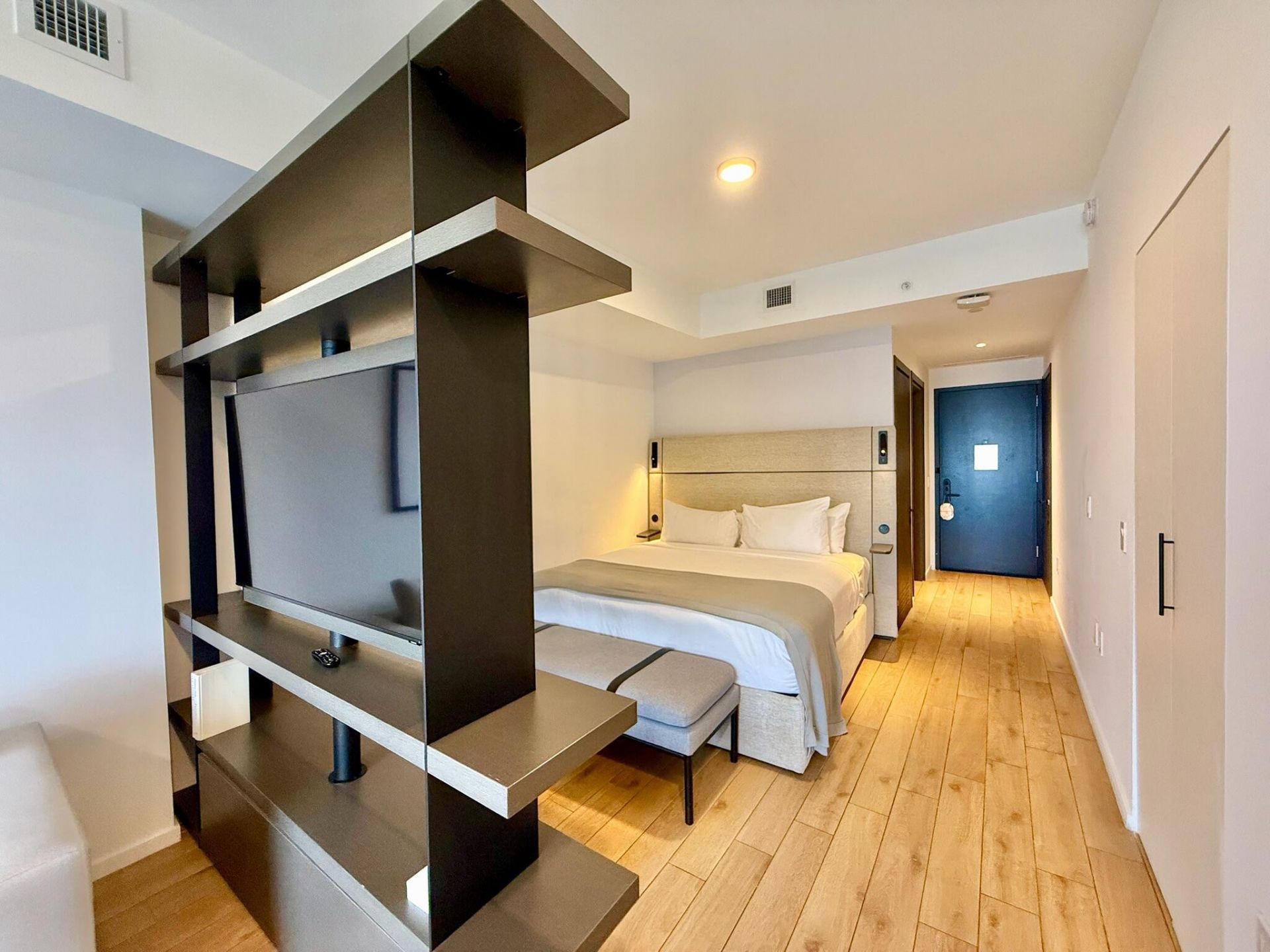 398 NE 5th Street, Unit 3907, Miami, FL 33132 Photo