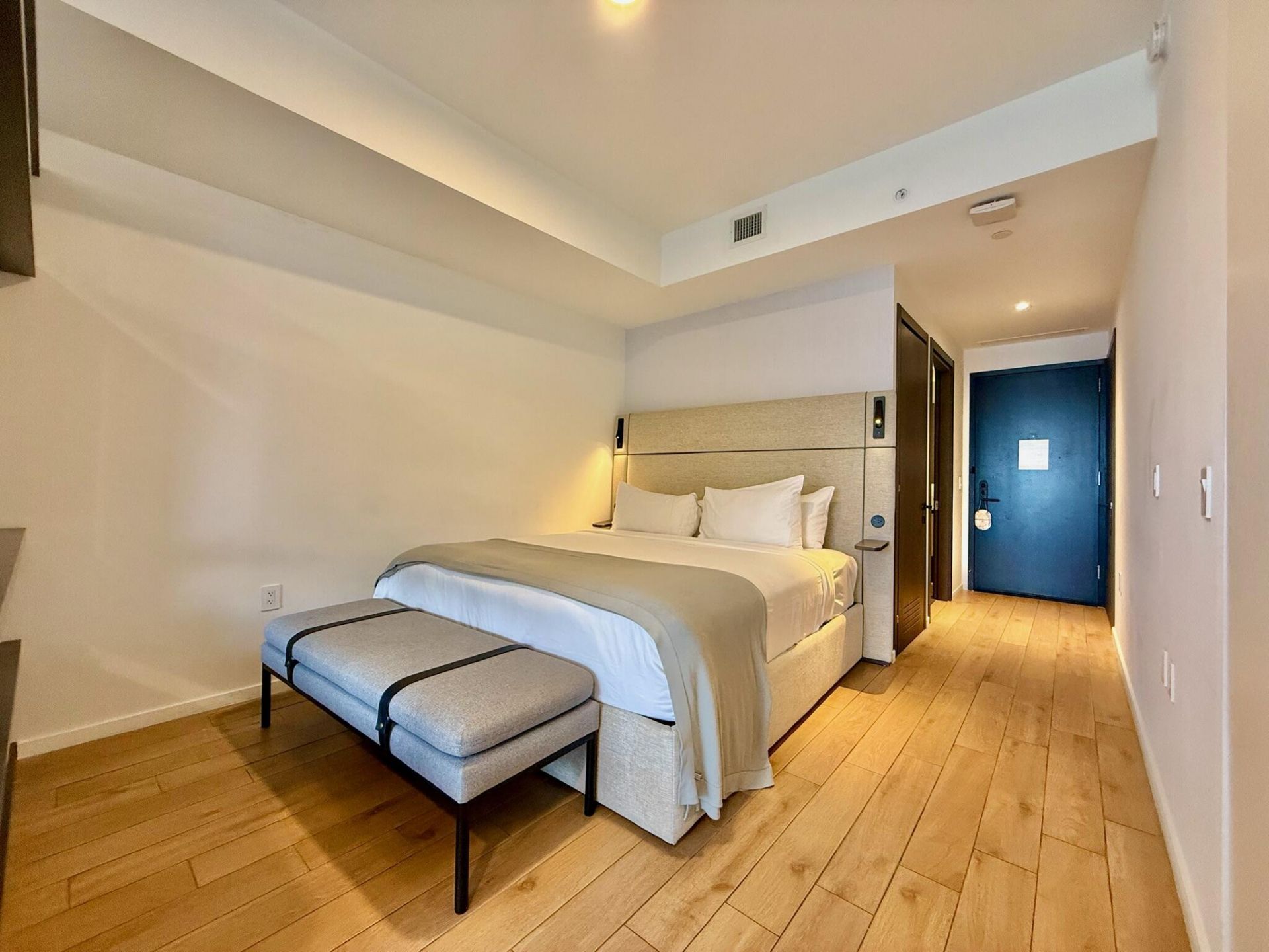 398 NE 5th Street, Unit 3907, Miami, FL 33132 Photo