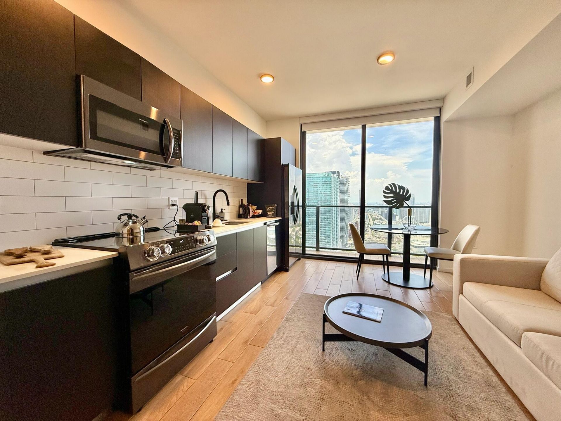 398 NE 5th Street, Unit 3907, Miami, FL 33132 Photo