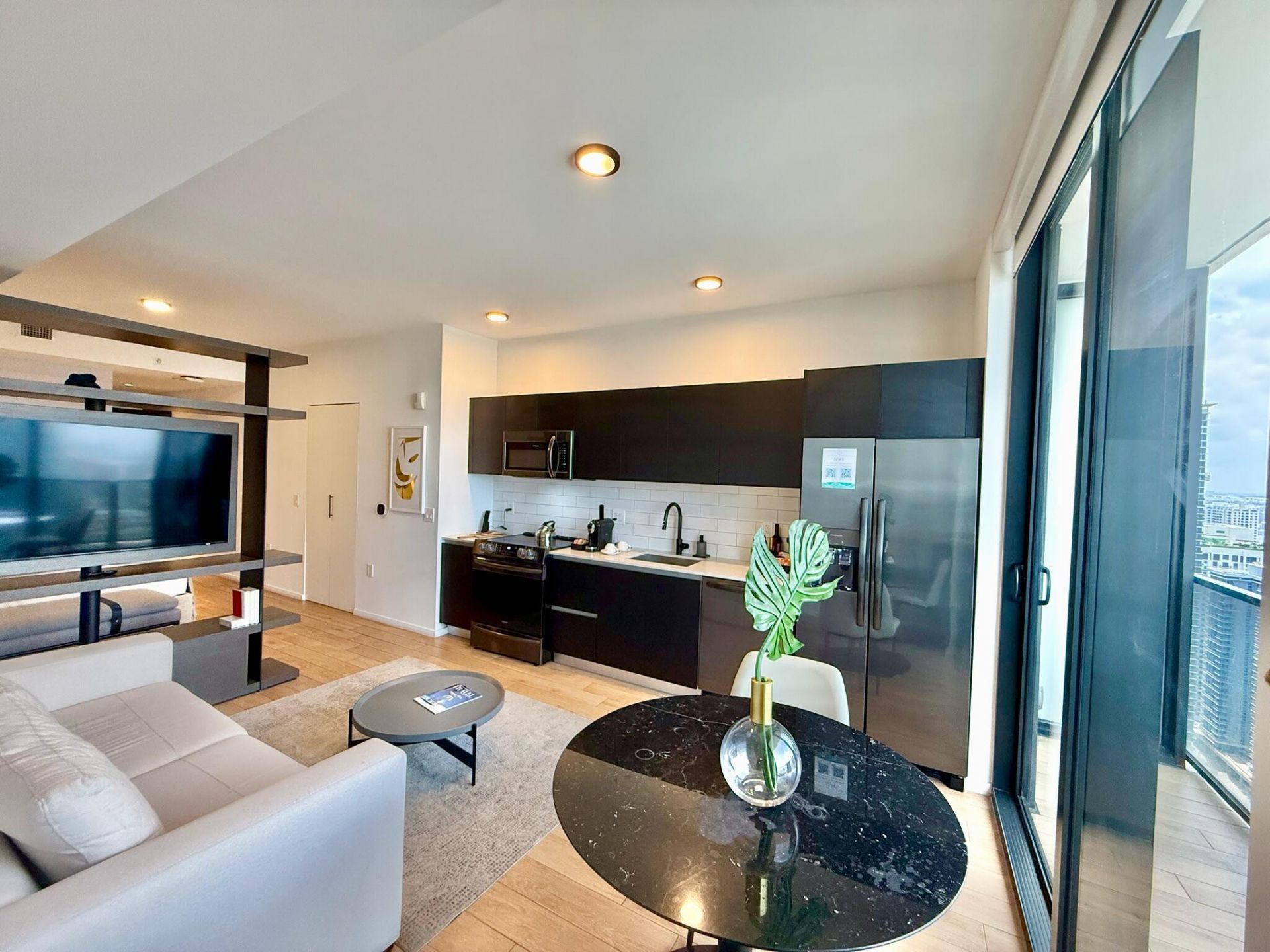 398 NE 5th Street, Unit 3907, Miami, FL 33132 Photo