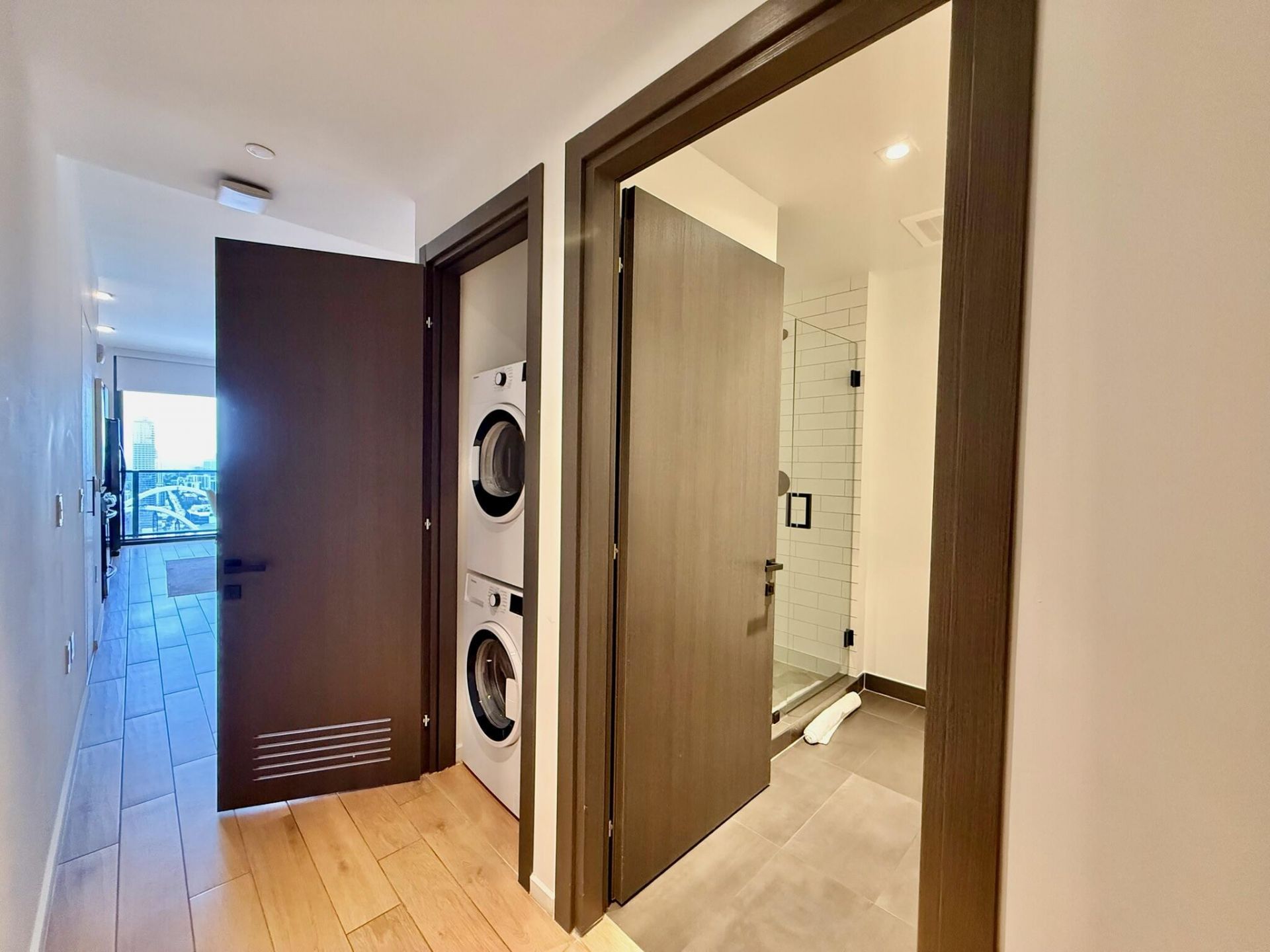 398 NE 5th Street, Unit 3907, Miami, FL 33132 Photo