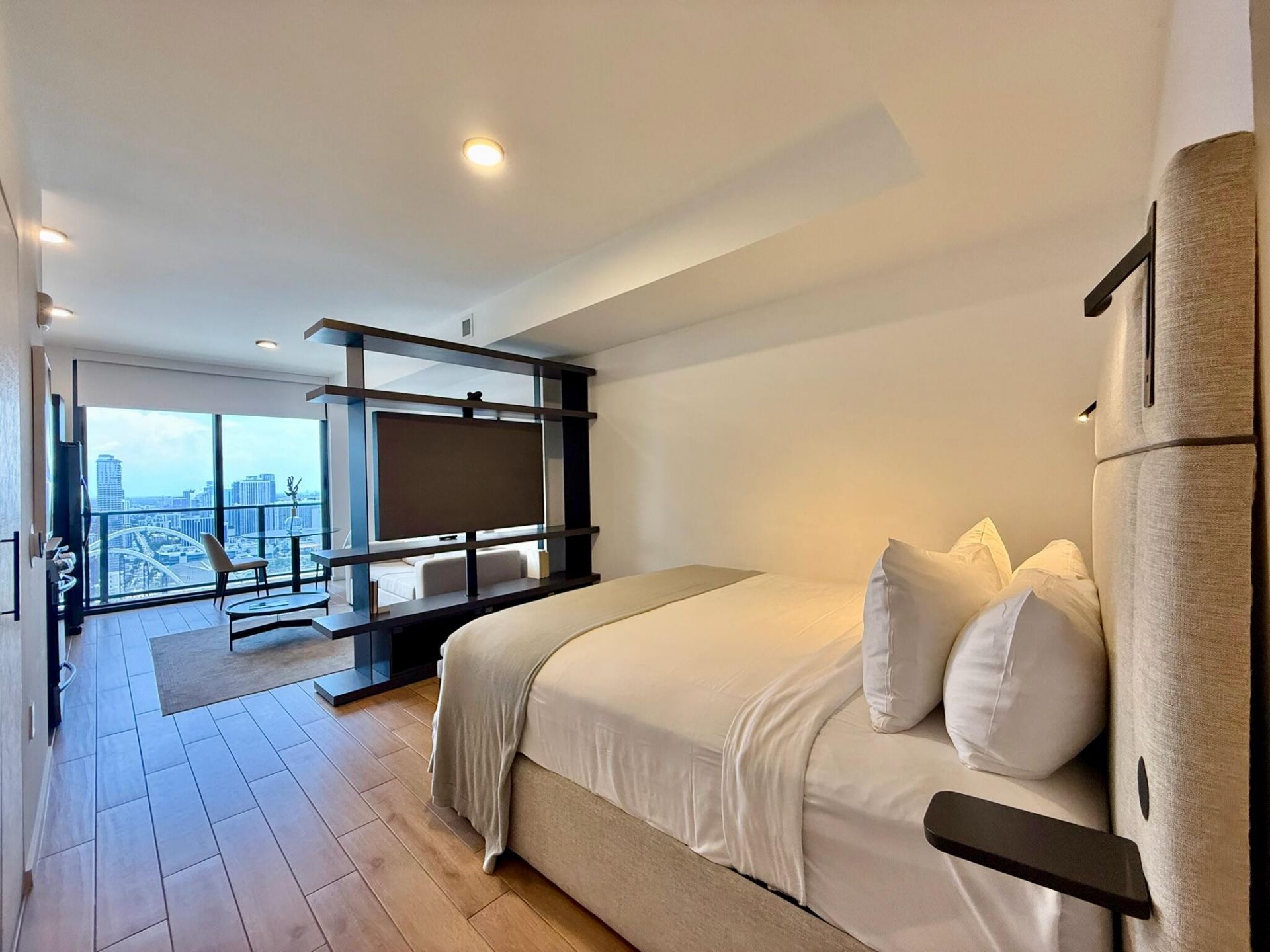 398 NE 5th Street, Unit 3907, Miami, FL 33132 Photo