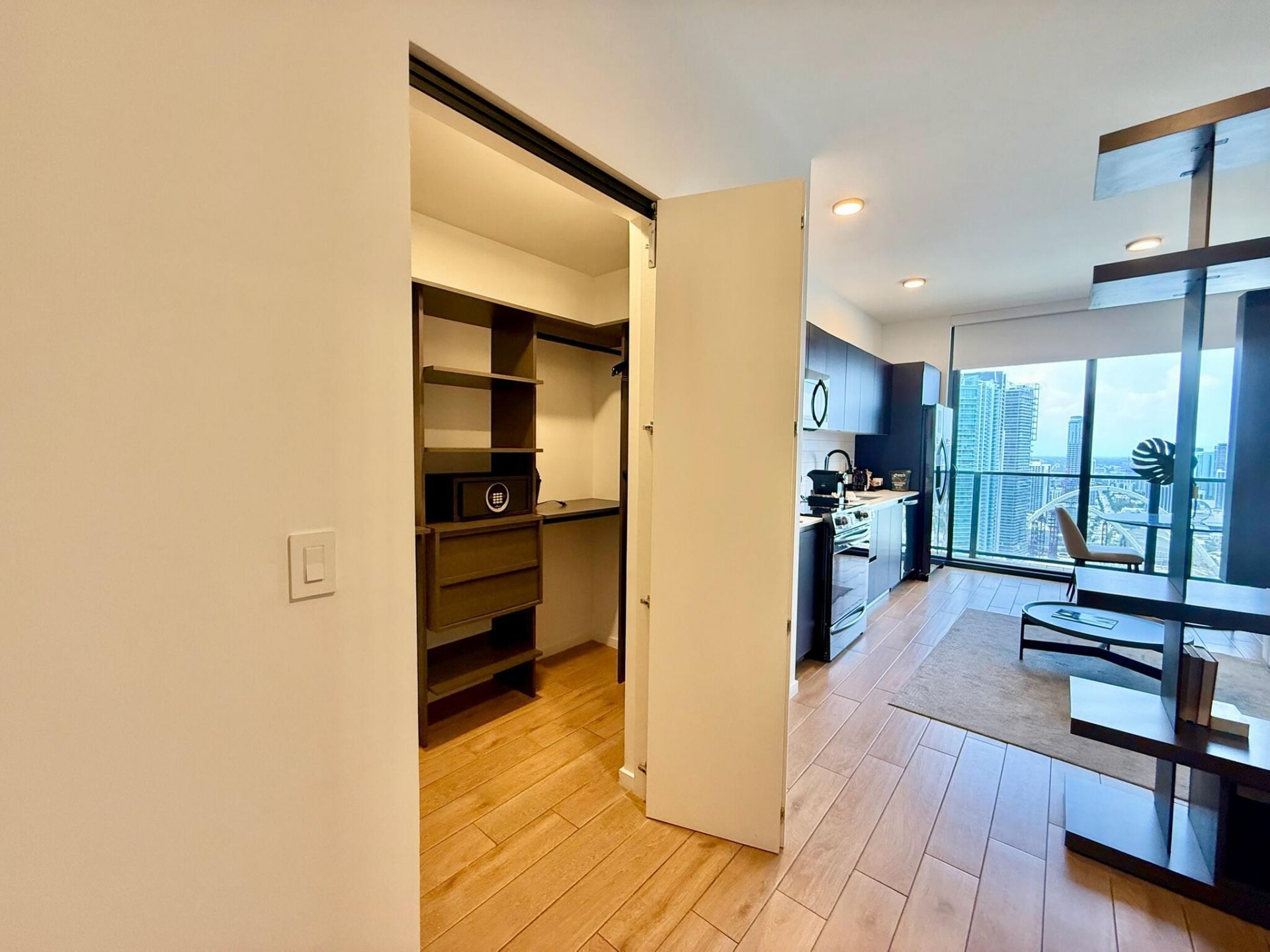 398 NE 5th Street, Unit 3907, Miami, FL 33132 Photo