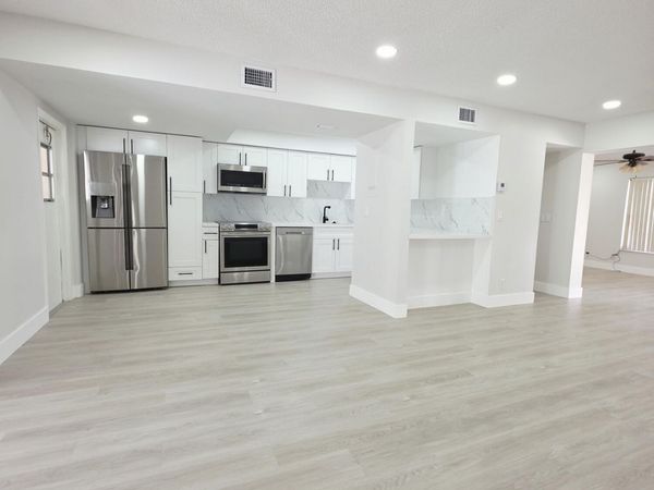 8090 NW 12th Street, Unit D, Margate, FL 33063