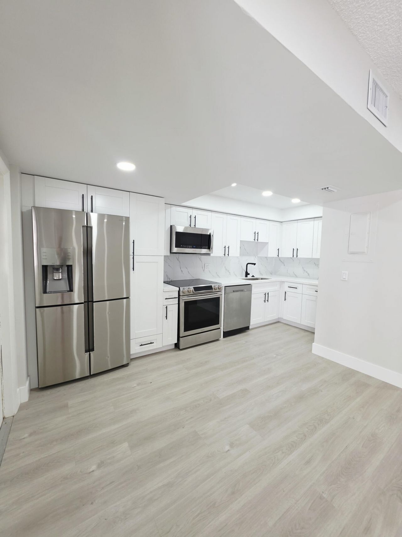 8090 NW 12th Street, Unit D, Margate, FL 33063 Photo