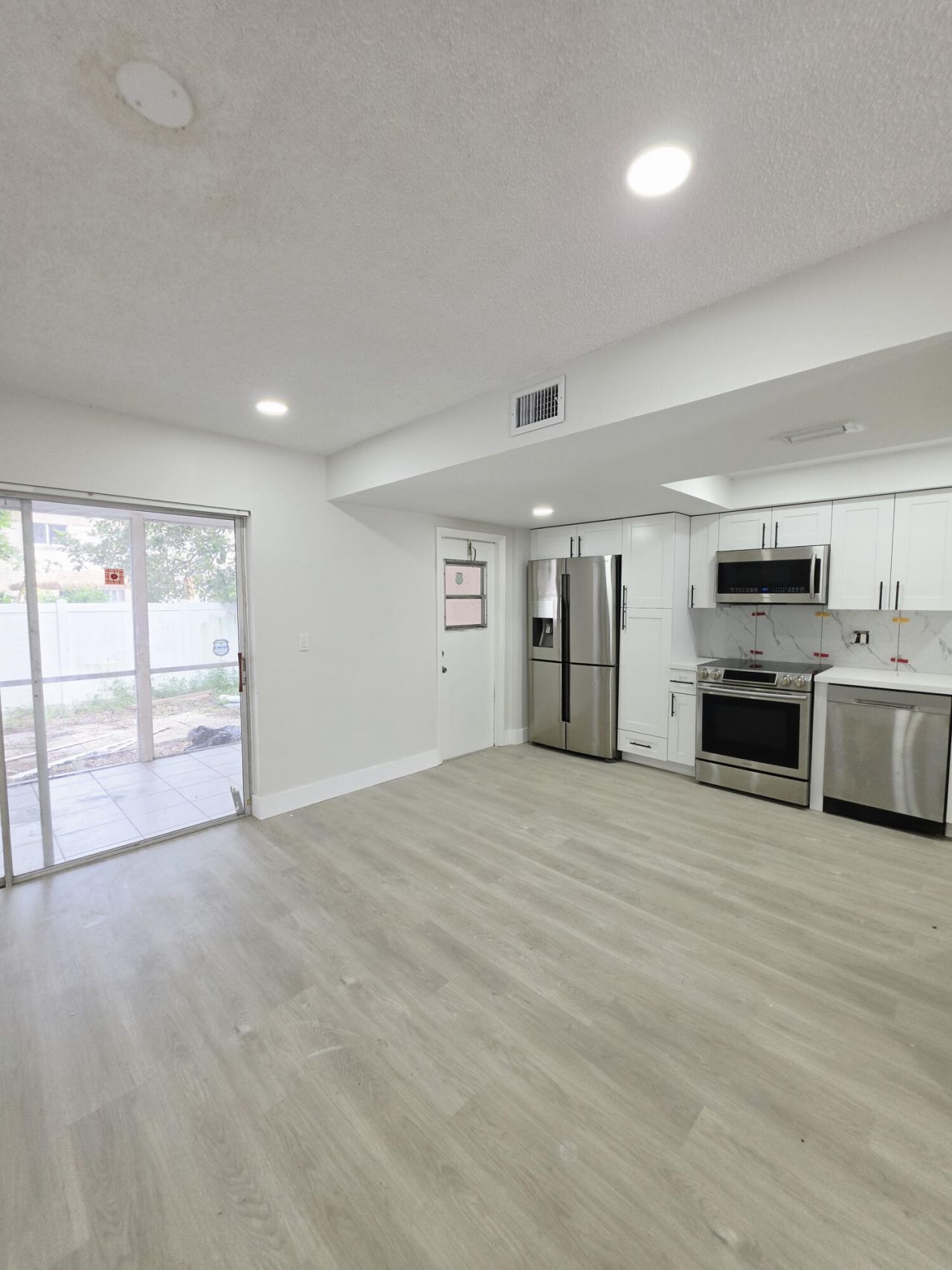 8090 NW 12th Street, Unit D, Margate, FL 33063 Photo