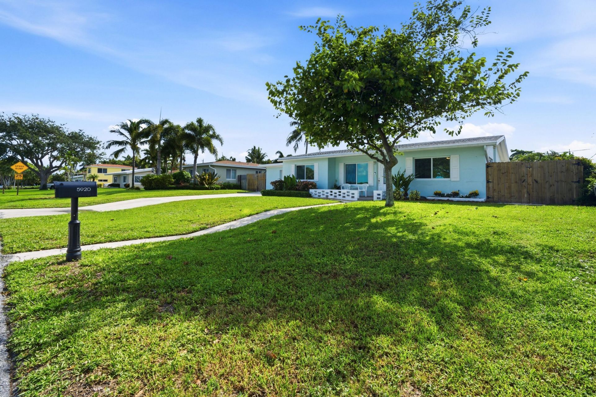 5920 Lake Osborne Drive, Lake Worth, FL 33461 Photo