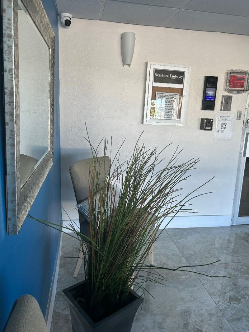 550 Bayshore Drive, Unit 102, Fort Lauderdale, FL 33304 Photo