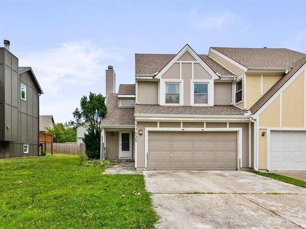 11635 Garnett Street, Overland Park, KS 66210