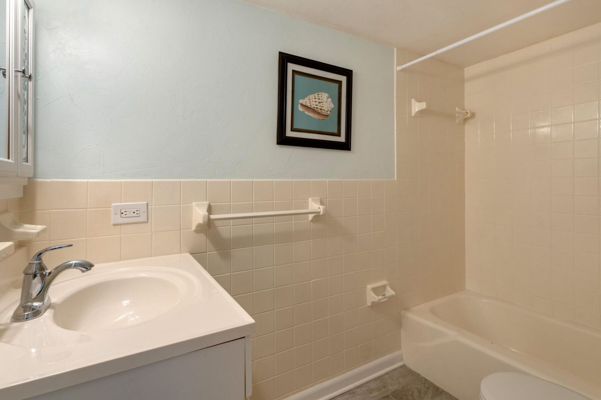 1115 Sombrero Boulevard, Unit 102B, Marathon, FL 33050 Photo