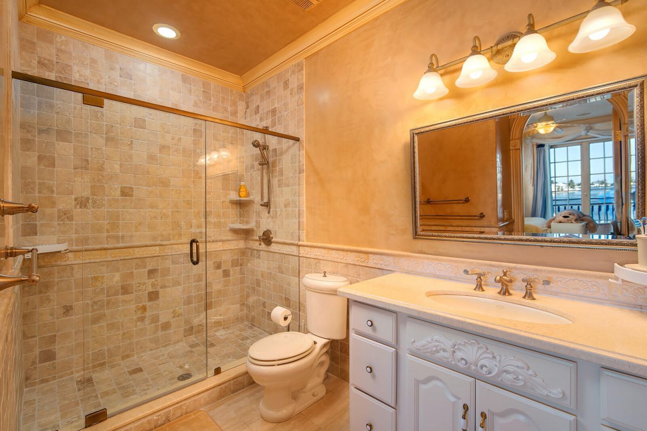 390 13th Street, Key Colony, FL 33051 Photo