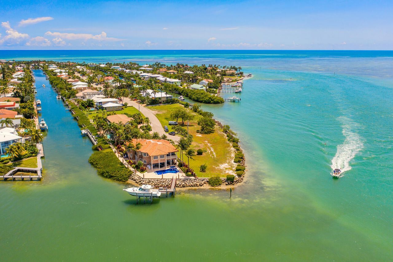 390 13th Street, Key Colony, FL 33051 Photo