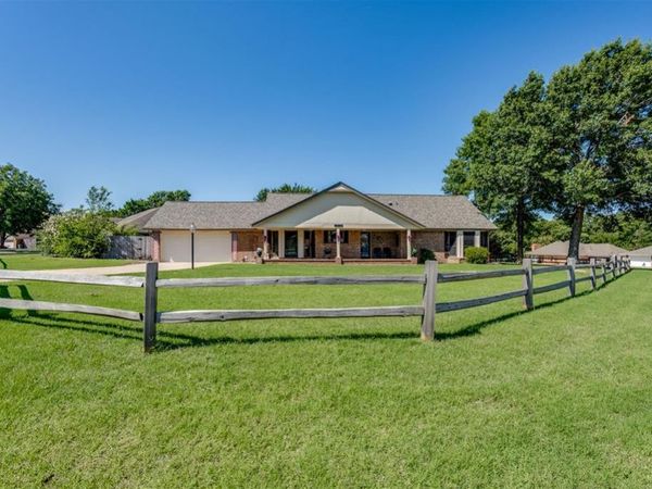 1016 W Washington Circle, Tecumseh, OK 74873