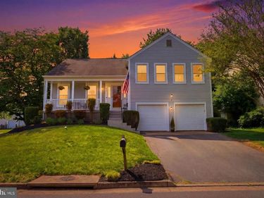 62 MCPHERSON CIRCLE, STERLING, VA 20165