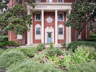 1407 E ABINGDON DRIVE, Unit 2, ALEXANDRIA, VA 22314
