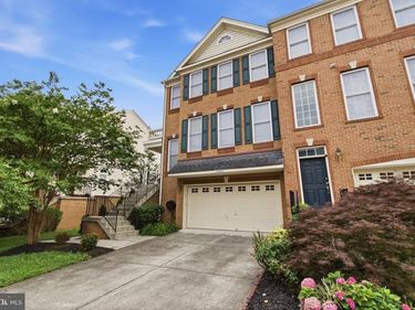 25653 AMERICA SQUARE, CHANTILLY, VA 20152