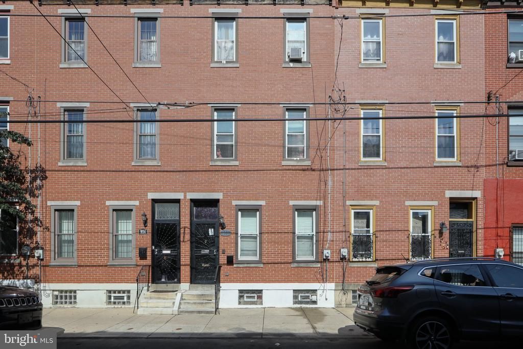 922 S 18TH STREET  Philadelphia, PA 