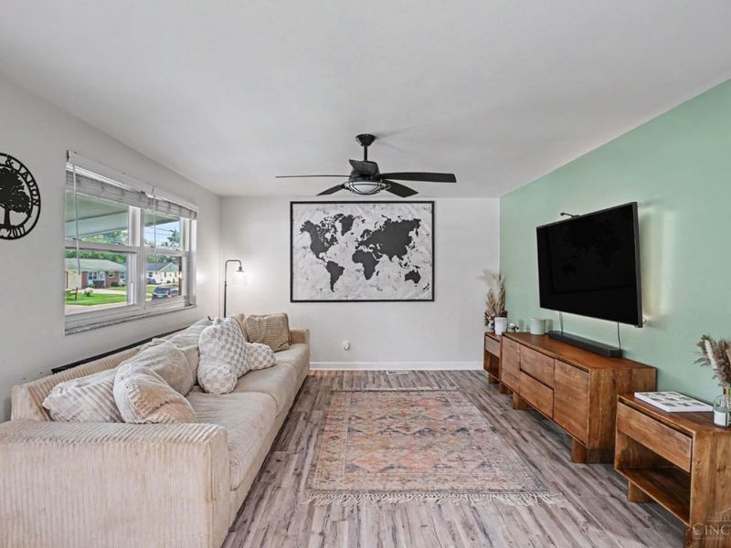 818 Marbea Drive, Loveland, OH 45140 Photo 8