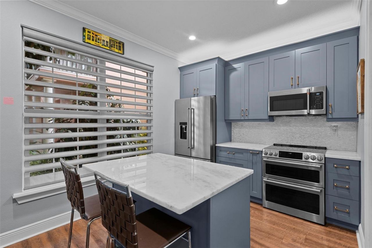 185 Banyan Bay Drive , Saint Petersburg, FL 33705 Photo