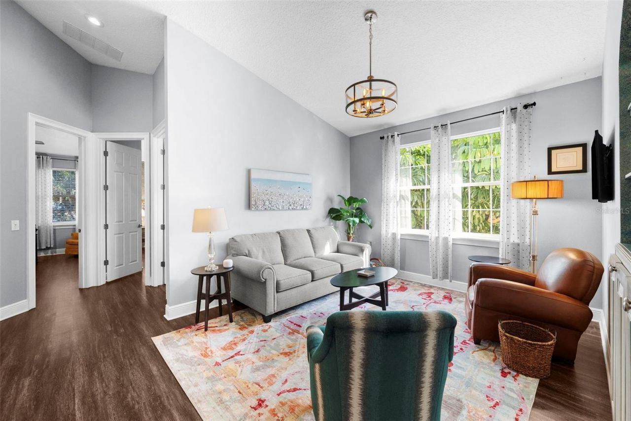 185 Banyan Bay Drive , Saint Petersburg, FL 33705 Photo