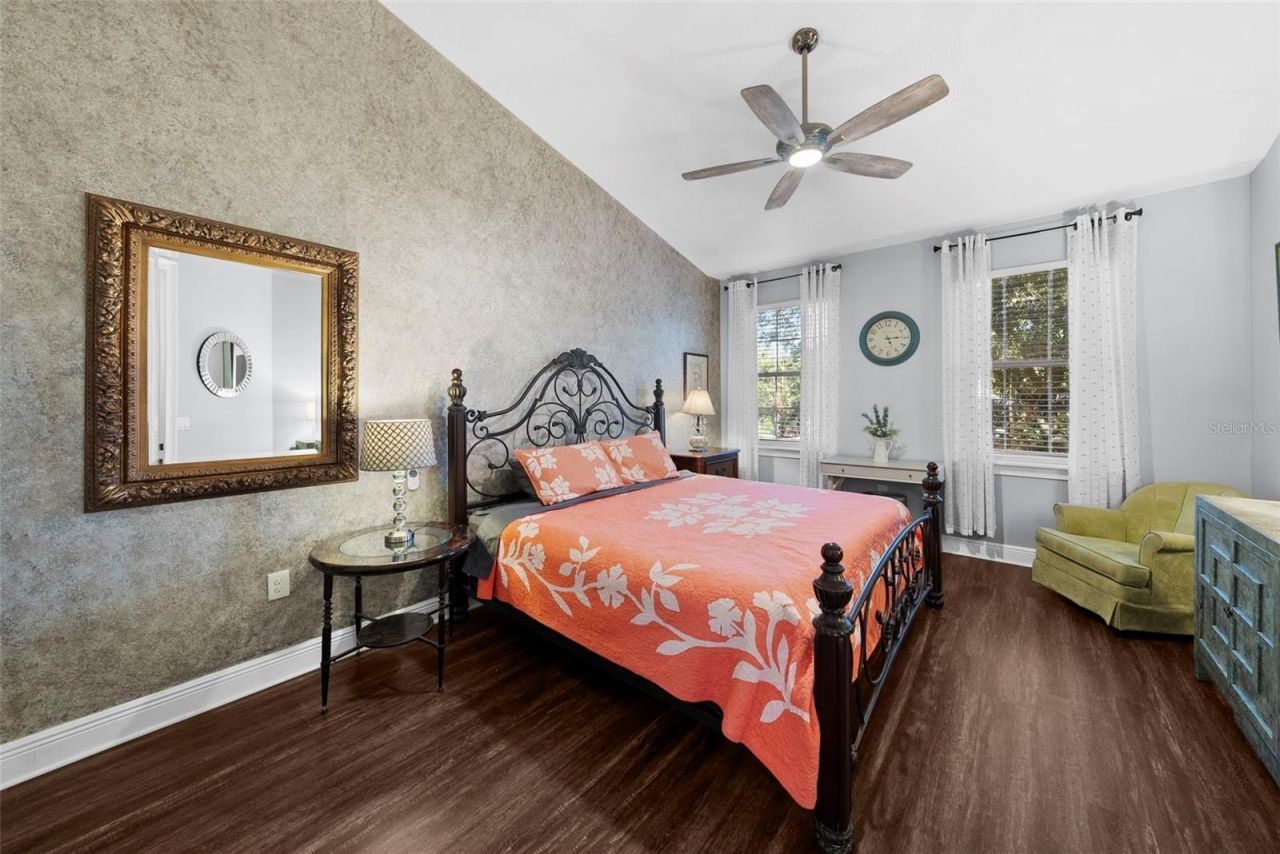 185 Banyan Bay Drive , Saint Petersburg, FL 33705 Photo