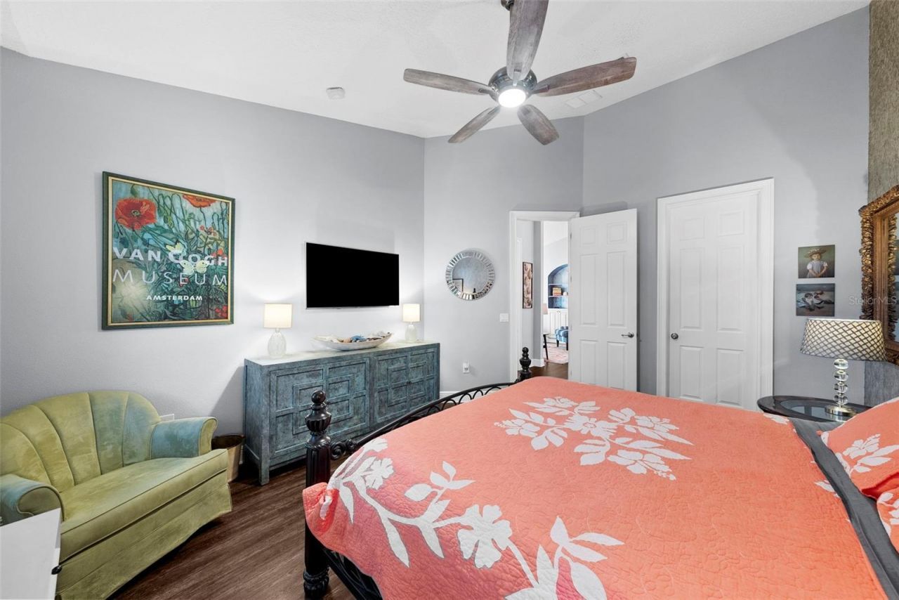 185 Banyan Bay Drive , Saint Petersburg, FL 33705 Photo