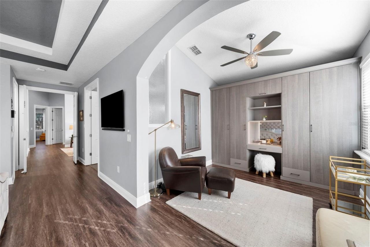 185 Banyan Bay Drive , Saint Petersburg, FL 33705 Photo