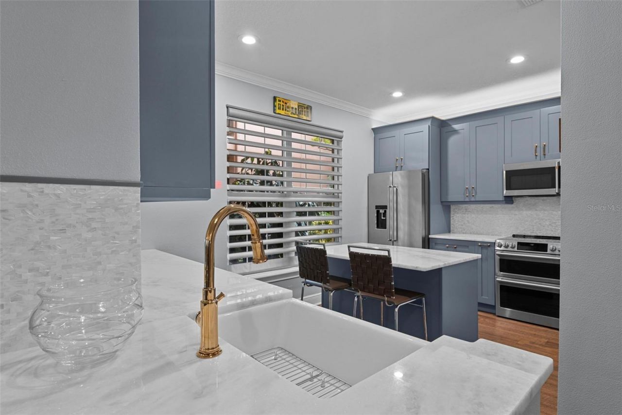 185 Banyan Bay Drive , Saint Petersburg, FL 33705 Photo