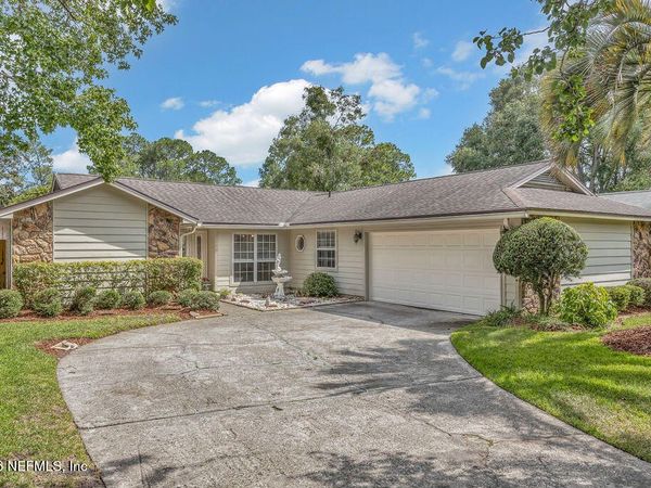 3386 SARAH SPAULDING Drive, Jacksonville, FL 32223