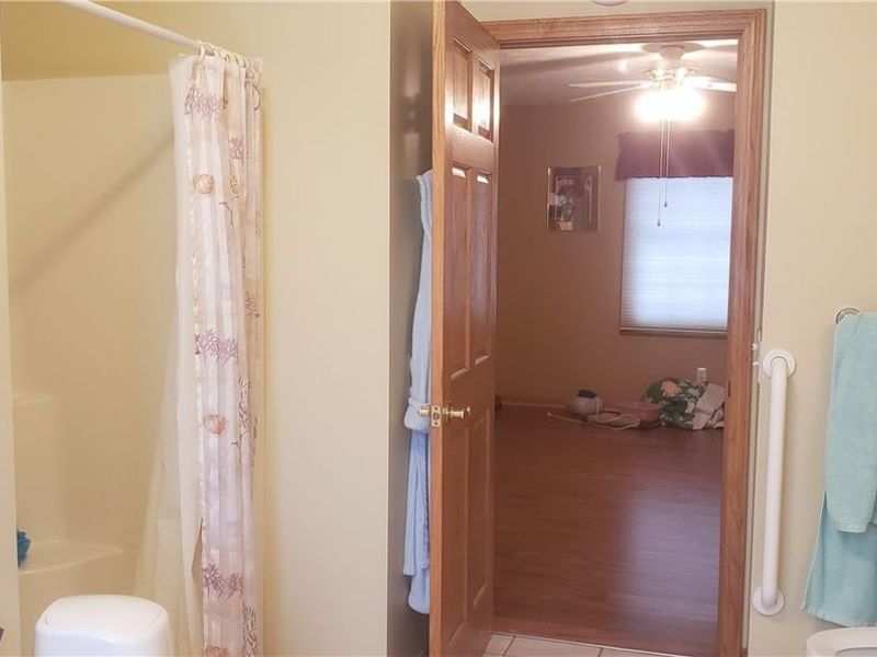 15050 Lake Avenue, Middlefield, OH 44062 Photo 11