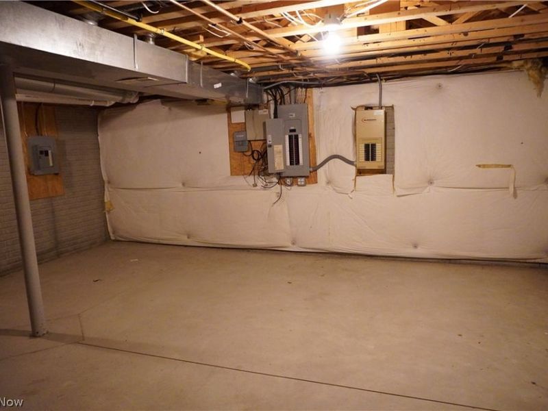 20341 Colleen Court, Strongsville, OH 44149 Photo 9