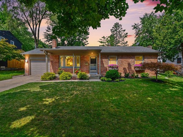1701 Whitfield Road SE, Grand Rapids, MI 49506