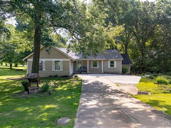 6 Deer Creek Drive , O'Fallon, MO 63366