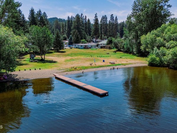 11776 N Hauser Lake Rd , Hauser, ID 83854
