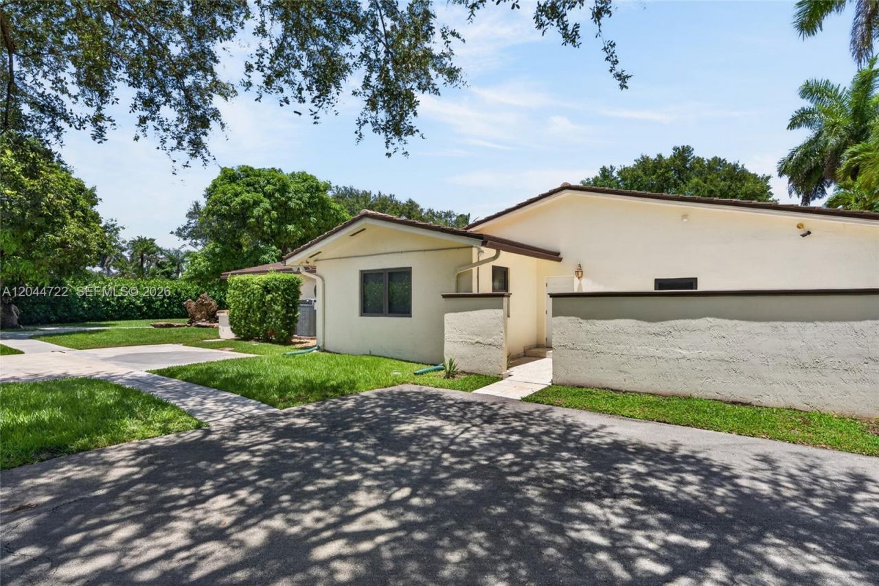 6255 SW 120th St , Pinecrest, FL 33156 Photo