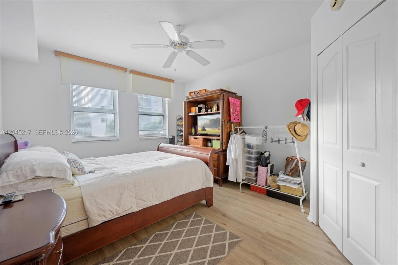 2665 SW 37th Ave, Unit 202, Miami, FL 33133 Photo